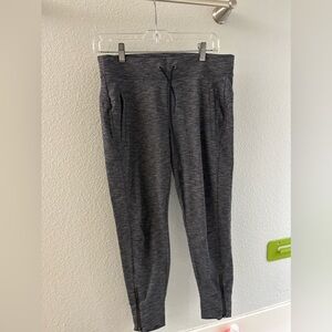 Athleta - Metro street jogger, zip ankle